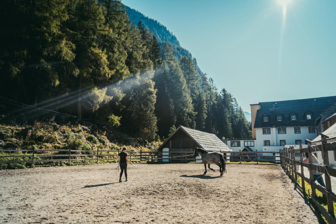 Landhotel Postgut - Tradition Seit 1549 Твенг Экстерьер фото